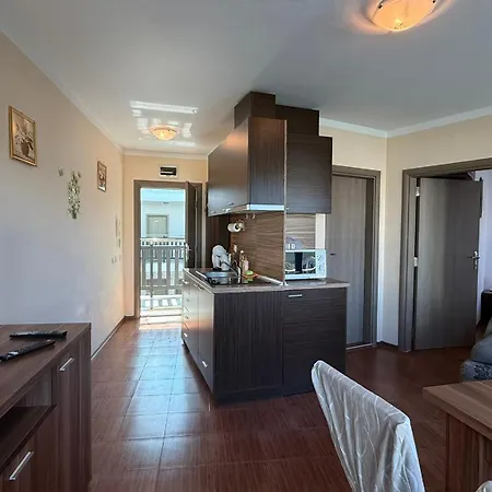 Apartment Bratanov Sunny Plaza