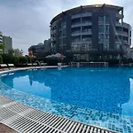 Bratanov Sunny Plaza Sunny Beach