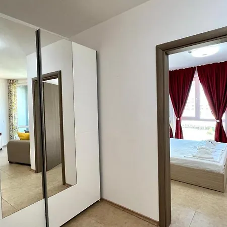 Bratanov Sunny Plaza Apartamento