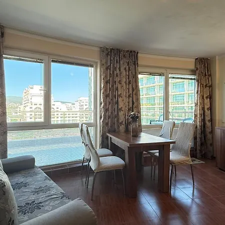 Bratanov Sunny Plaza Apartman